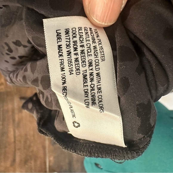 Black Leopard Print Top A New Day small - Picture 11 of 11